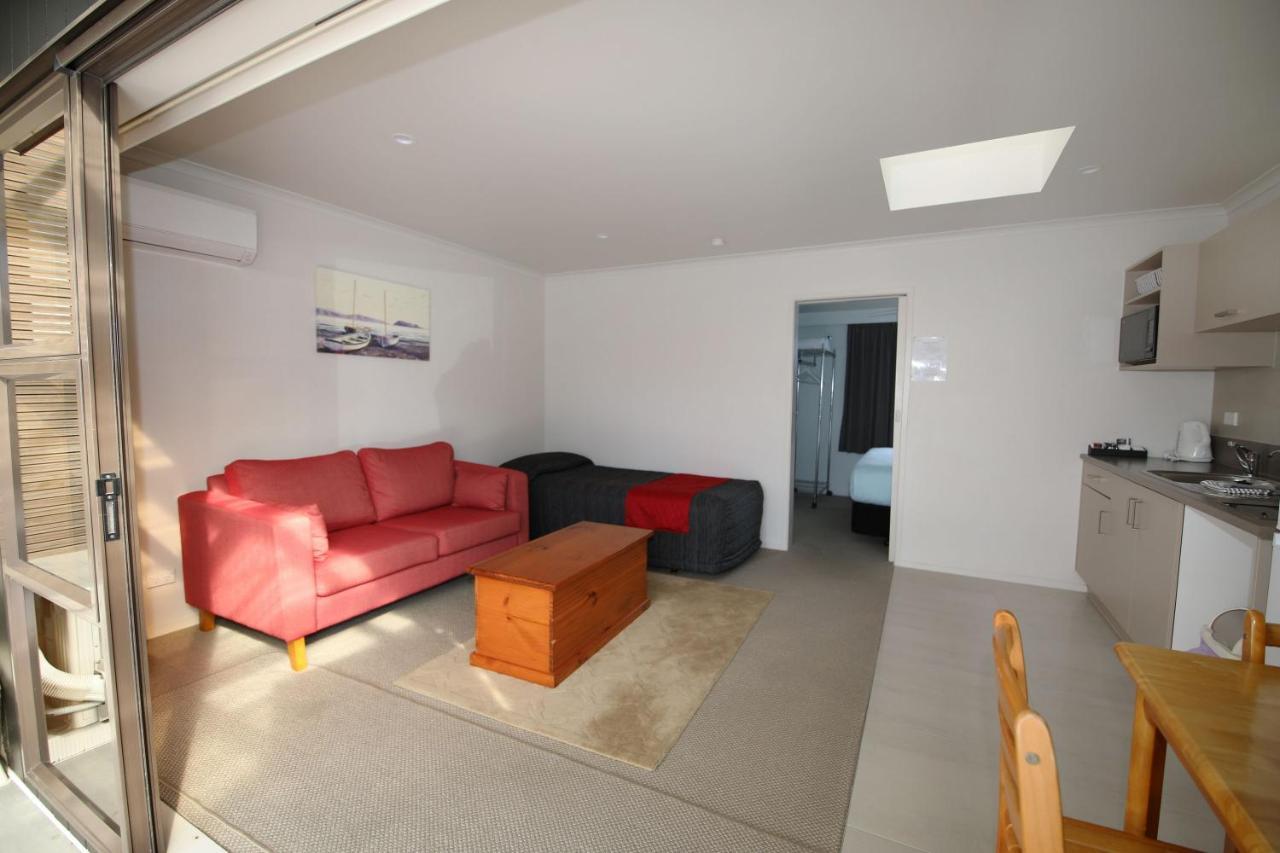 Blue Marlin Apartments Whitianga Luaran gambar