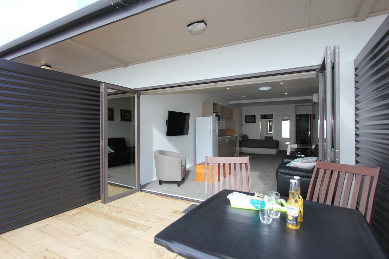 Blue Marlin Apartments Whitianga Luaran gambar